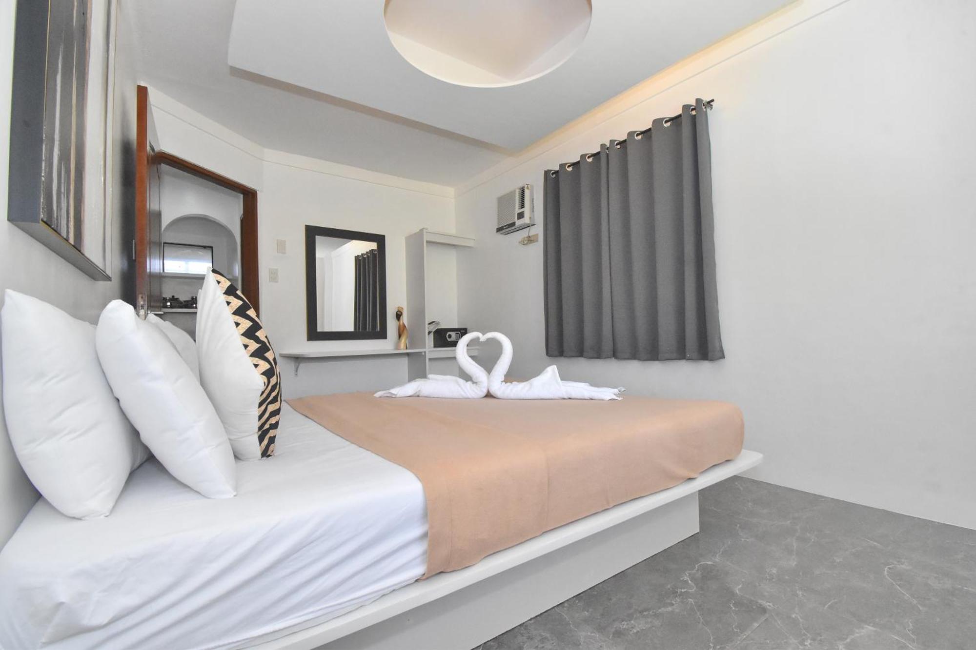 Sunset Boracay Hotel 3*